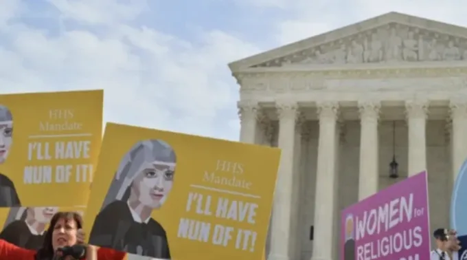 Freiras demonstram apoio às Irmãzinhas dos Pobres em frente à Suprema Corte dos EUA, ?? 