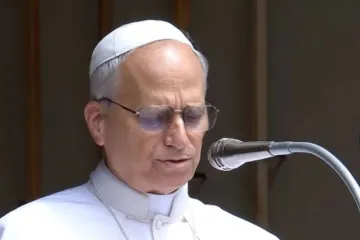 Leão XIV em seu primeiro Ângelus em Castel Gandolfo em julho de 2025