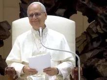 Leão XIV convoca dia de jejum e oração pela paz.