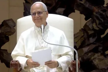 Leão XIV convoca dia de jejum e oração pela paz