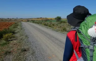 Peregrino a caminho de Santiago de Compostela.