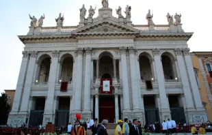 A basílica de São João de Latrão, a catedral de Roma.
