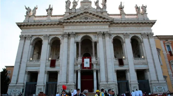 Basílica de São João de Latrão ?? 