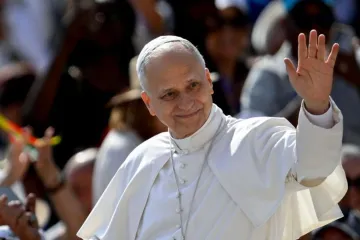 Leão XIV na praça de São Pedro