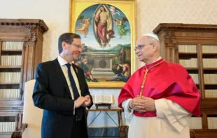 O papa Leão XIV recebe o presidente de Israel, Isaac Herzog, hoje (4) no Vaticano.