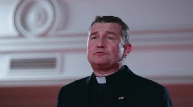 O padre espanhol Custodio Ballester ?? 