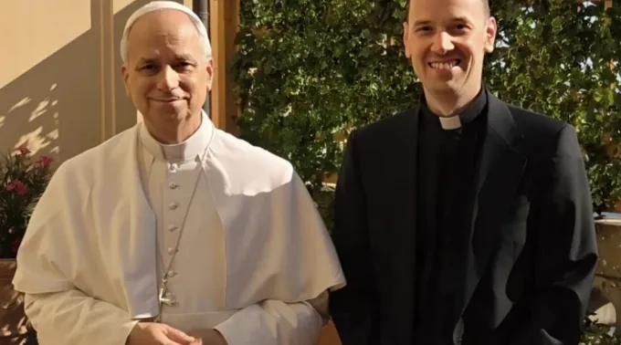 Padre Marco Billeri com o papa Leão XIV ?? 