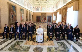 O papa Leão XIV hoje (29) em audiência com membros do Grupo de Trabalho do Parlamento Europeu sobre Diálogo Intercultural e Inter-religioso.