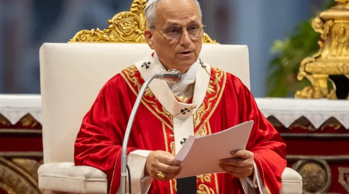 Leão XIV celebra missa na basílica de São Pedro ?? 