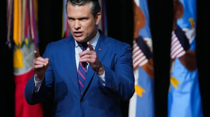 Pete Hegseth, fala a altos líderes militares na Base do Corpo de Fuzileiros Navais de Quantico, em Quantico, Virgínia, EUA, em 30 de setembro de 2025 ?? 