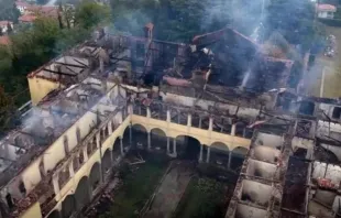 Mosteiro de Bernaga, onde são Carlo Acutis recebeu sua Primeira Comunhão, depois de incêndio que atingiu o mosteiro no último sábado (11).