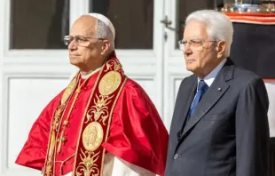 O papa Leão XIV se encontra ontem (14) com o presidente da Itália, Sergio Mattarella, em sua primeira visita de Estado ao país europeu, que circunda a Cidade do Vaticano.