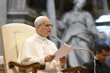 Papa Leão XIV faz discurso na basílica de São Pedro