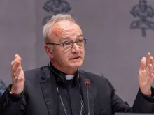 O presidente da Pontifícia Comissão para a Tutela dos Menores, Thibault Verny.