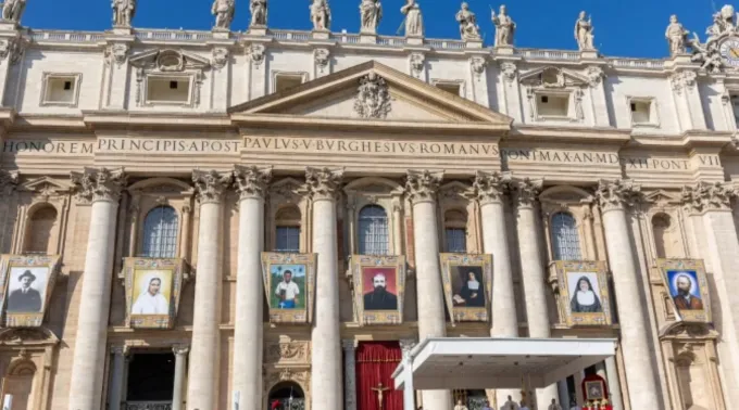 Missa de canonização no Vatican em 19 de outubro de 2025 ??