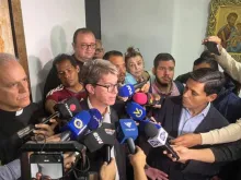 Entrevista coletiva ontem (22) na arquidiocese de Caracas, Venezuela.