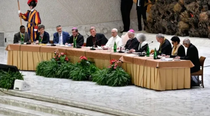 Leão XIV discursa a participantes do Jubileu das Equipes Sinodais e Organismos Participativos em 24 de outubro de 2025 ?? 