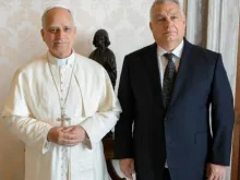 O papa Leão XIV recebe o primeiro-ministro da Hungria, Viktor Orbán, ontem (27) no Vaticano.
