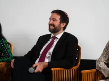 O rabino Joshua Stanton participa da conferência Chamados à Amizade: Nostra Aetate aos 60 anos, evento organizado ontem (28) pelo Projeto Philos e pelo Santuário Nacional São João Paulo II, nos EUA.