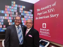 Exposição em Boston, EUA, sobre a árvore genealógica do papa Leão XIV.