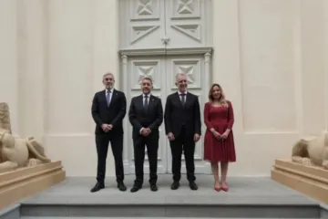 Autoridades espanholas na inauguração de um templo maçônico em Santa Cruz de Tenerife