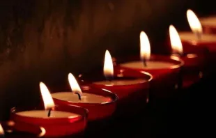 Velas. Imagem referencial.