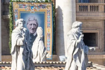 Tapeçaria de são João Henrique Newman no Vaticano