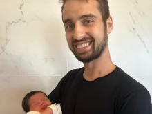 Rafael Dalcomuni com o filho, Felipo.