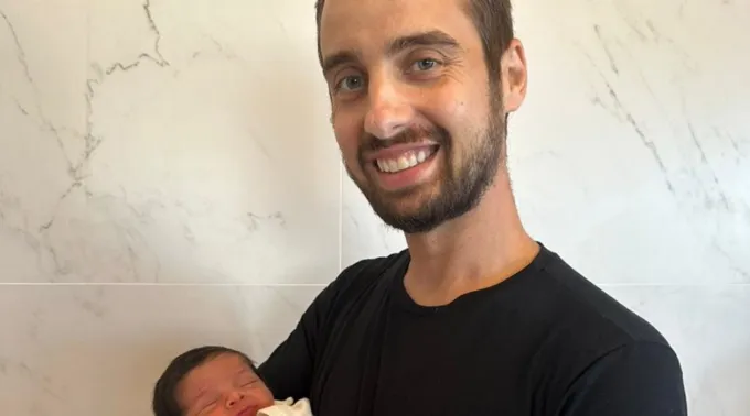 Rafael Dalcomuni com o filho, Felipo. ?? 