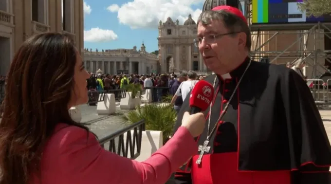 Christophe Pierre conversa com Montse Alvarado em Roma em 25 de abril de 2025 ?? 