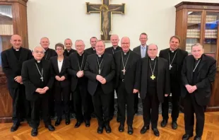 Reunião ontem (12) entre membros da Conferência Episcopal Alemã e da Cúria Romana.