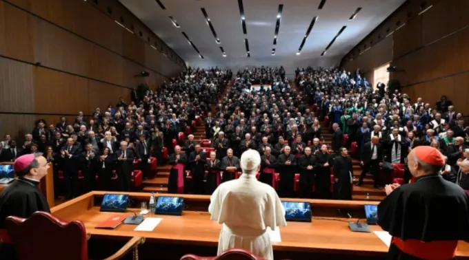 Leão XIV na abertura do ano letivo na Pontifícia Universidade Lateranense, em Roma, em 14 de novembro de 2025 ?? 