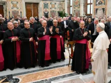 Audiência do papa Leão XIV com a Rota Romana.