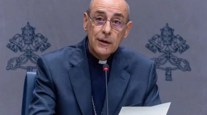 Cardeal Víctor Fernández na apresentação do documento Una caro (uma só carne): Elogio à monogamia em 25 de novembro de 2025 ?? 