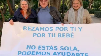 Voluntários do projeto 40 Dias pela Vida em Castellón, Espanha.