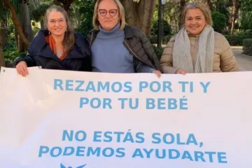 Voluntários do projeto 40 Dias pela Vida em Castellón, Espanha