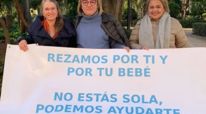 Voluntários do projeto 40 Dias pela Vida em Castellón, Espanha ?? 