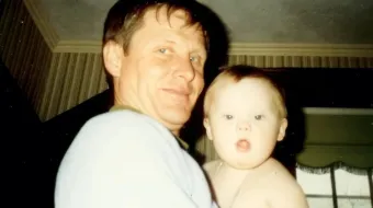 Tom Vander Woude com o bebê Joseph “Josie” Vander Woude.