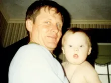 Tom Vander Woude com o bebê Joseph “Josie” Vander Woude.