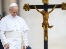 Papa Leão XIV na praça de São Pedro, no Vaticano.