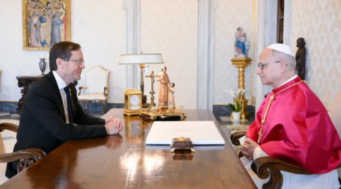 Isaac Herzog visita o papa Leão XIV no Vaticano em 4 de setembro de 2025 ?? 