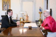 O presidente de Israel, Isaac Herzog, visita o papa Leão XIV no Vaticano em 4 de setembro de 2025.