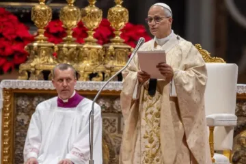 Papa Leão XIV celebra missa na basílica de São Pedro, no Vaticano, em 25 de dezembro de 2025