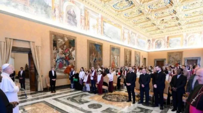 Leão XIV em audiência no Palácio Apostólico, no Vaticano, em 29 de dezembro de 2025 ?? 