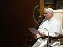 Papa Leão XIV conversa hoje (29) com assessores trabalhistas no Vaticano.