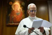 Papa Leão XIV discursa para os cardeais no consistório extraordinário ontem (7), na Cidade do Vaticano.