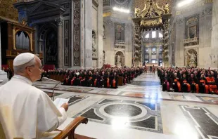 Papa Leão XIV discursa para bispos reunidos para o Jubileu dos Bispos em 25 de junho de 2025, na basílica de São Pedro, no Vaticano.