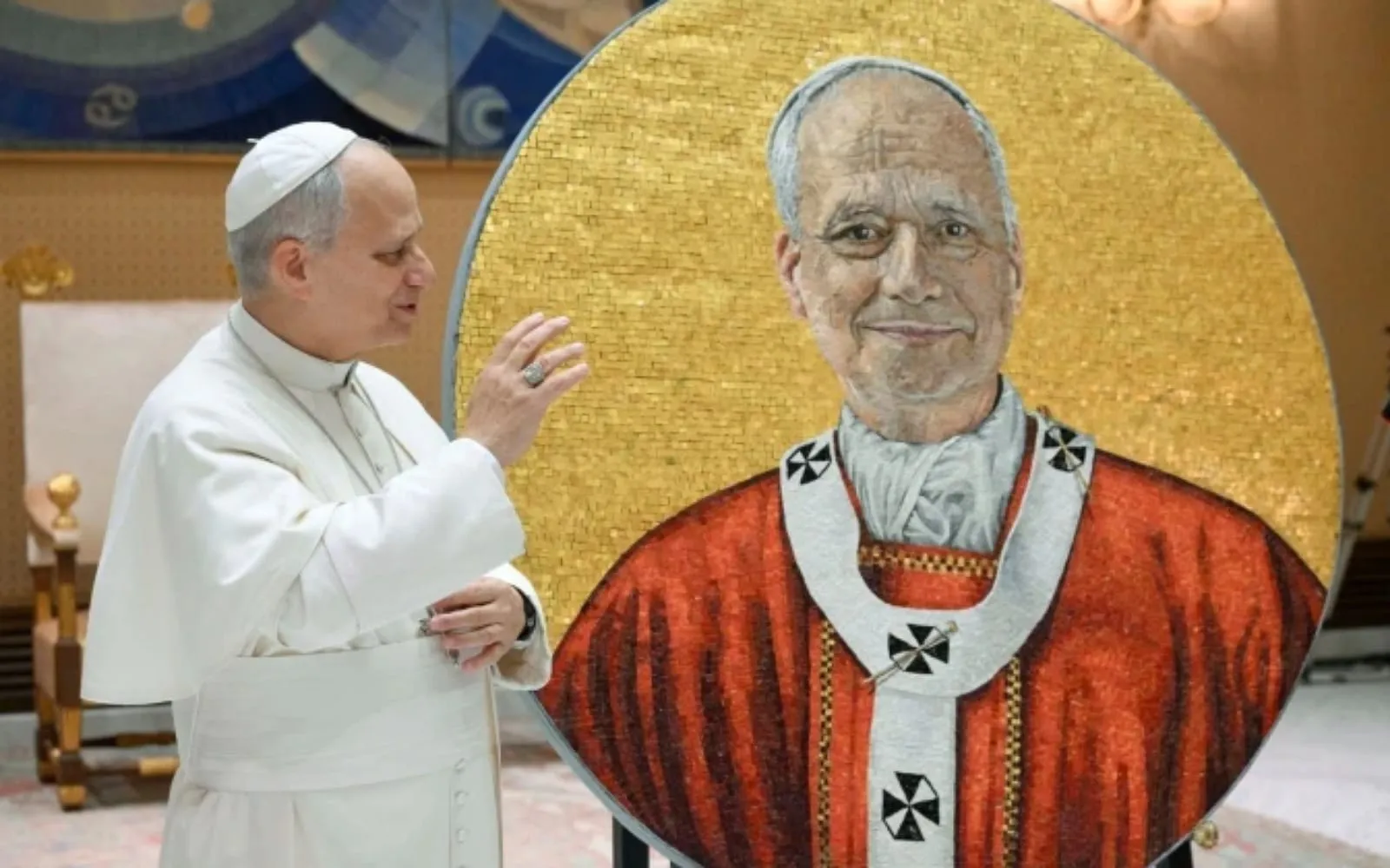 Leão XIV recebe mosaico com seu retrato para a basílica de São Paulo Fora dos Muros