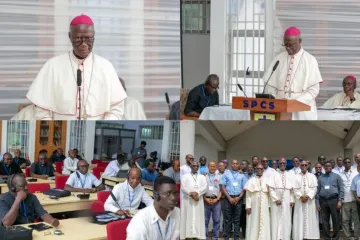 O arcebispo de Accra, Gana, John Bonaventure Kwofie