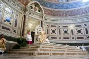 Papa Leão XIV na basílica de São João de Latrão, em Roma.